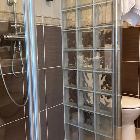 Logis Restaurant Grand De Lyon 3* ヴァル・レ・バン