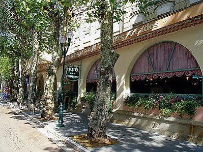 Logis Restaurant Grand De Lyon Hotel