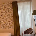 Logis Restaurant Grand De Lyon Отель Вальс-ле-Бен