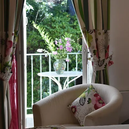 Logis Restaurant Grand De Lyon Hotel