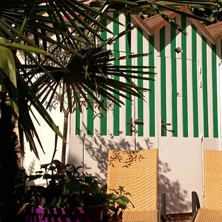 Logis Restaurant Grand De Lyon