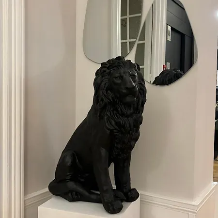 Hotel Logis Restaurant Grand De Lyon