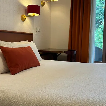 Hotel Logis Restaurant Grand De Lyon Vals-les-Bains