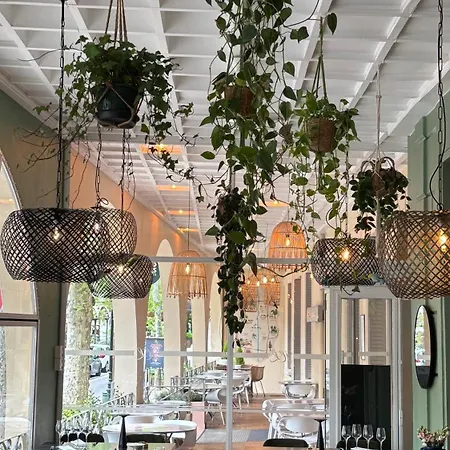 Otel Logis Restaurant Grand De Lyon Vals-les-Bains