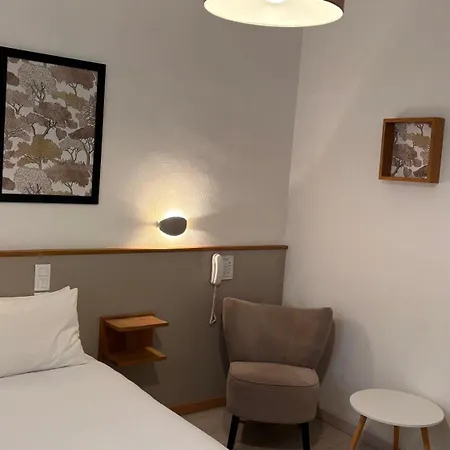 Logis Restaurant Grand De Lyon 발 레 뱅