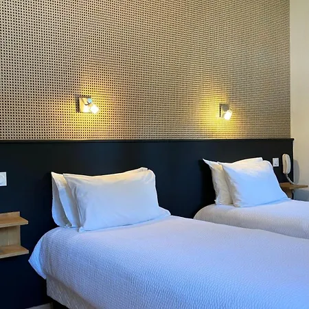 Logis Restaurant Grand De Lyon Hotel 3*