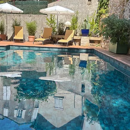 Hotel Logis Restaurant Grand De Lyon Vals-les-Bains