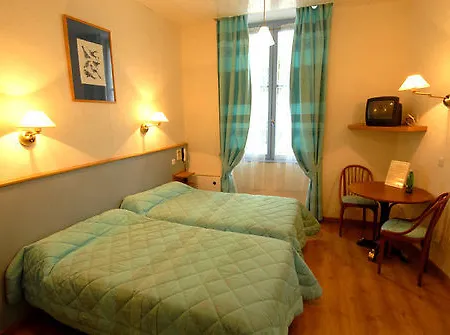 Logis Restaurant Grand De Lyon 3*