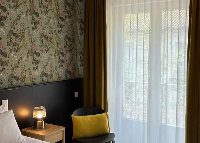 Logis Restaurant Grand De Lyon